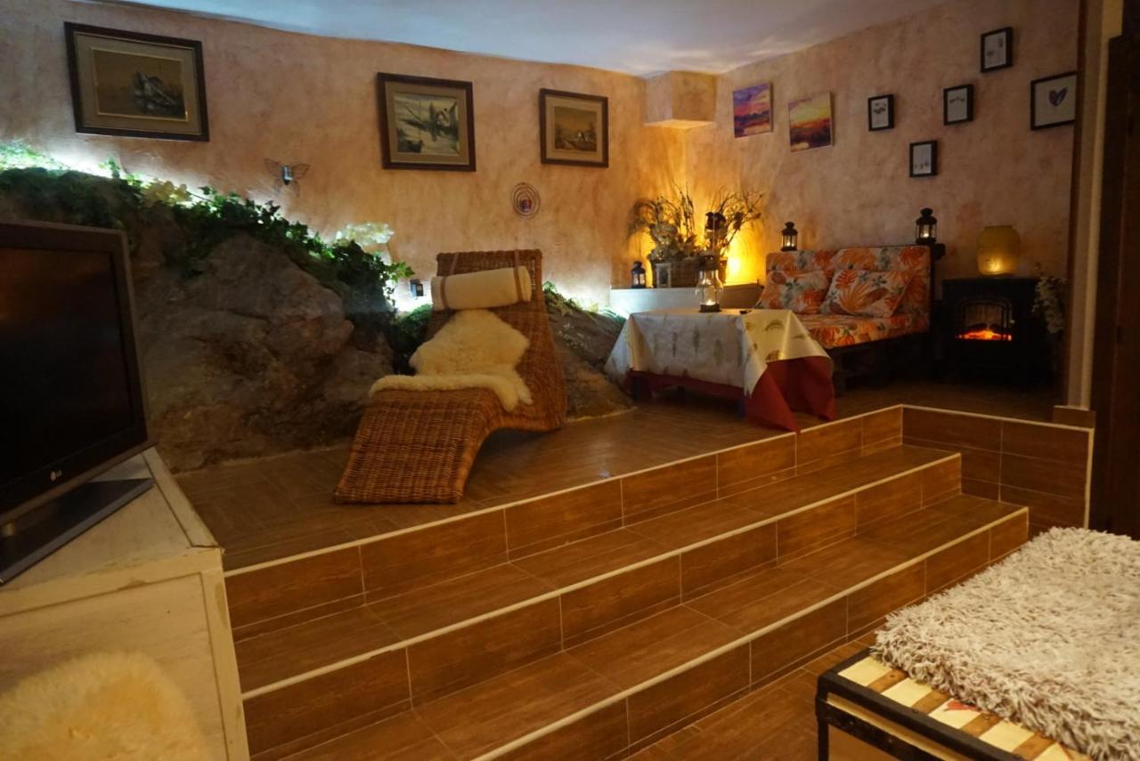 Отель Lantica Roccia Мансанарес-эль-Реаль Экстерьер фото
