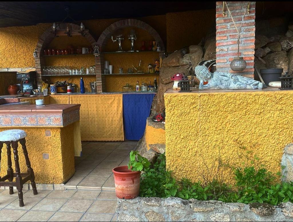 Отель Lantica Roccia Мансанарес-эль-Реаль Экстерьер фото